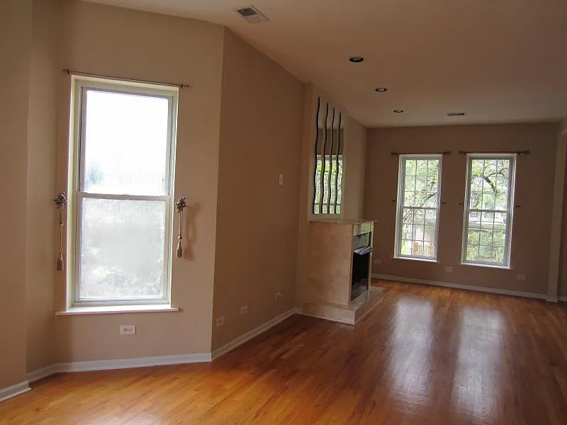 4321 S. Ellis Ave #2 — Photo 3