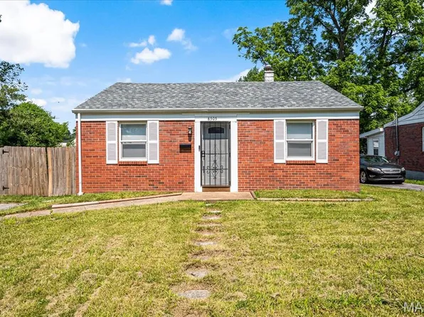 8505 Church Bell Ln, Saint Louis, MO 63136