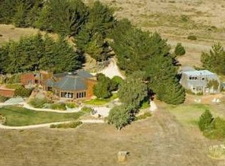 422 Lighthouse View Rd, Pescadero, CA 94060