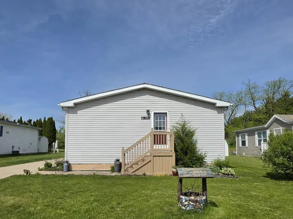 13693 Hawaii Ave, Eagle, MI 48822
