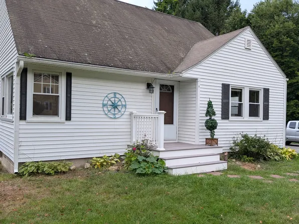 5 Rosewood Ave, Ayer, MA 01432