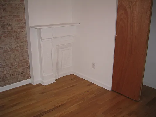 Rented by Sky Management | media 82