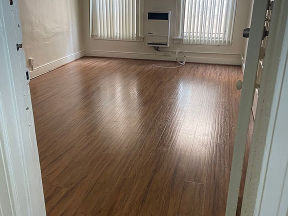2nd image of 1361 W Sunset Blvd #3