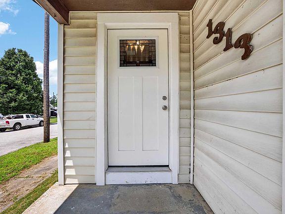 4th image of 1313 22nd St