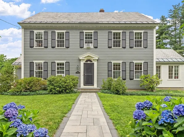 415 Blossom St, Fitchburg, MA 01420