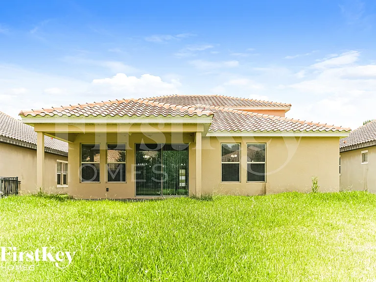 1651 Nina Dr — Photo 18