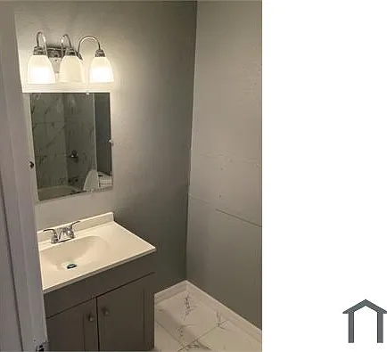 408 Thomas Ave — Photo 2