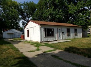 2718 Cabot Dr, Lansing, MI 48911