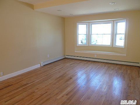 5th image of 664 Garnet St
