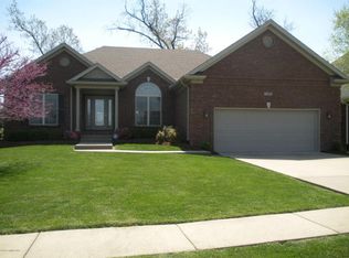 11202 Meadow Breeze Ln, Louisville, KY 40291
