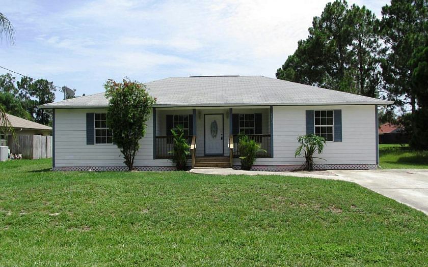 1st image of 3032 Brooklands Ave