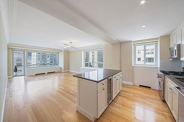 1st image of 200 E 66th St APT E1406