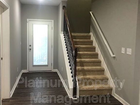 4th image of 3453 Vintage Cir SE