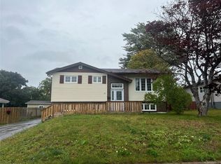 11 Robertson Ave, Gander, NL A1V1X8