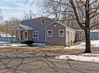 6901 Magnolia Dr, Millville, NJ 08332