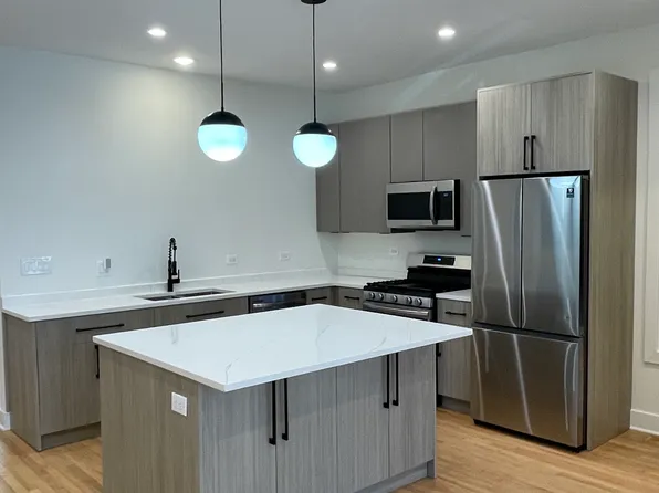 2657 W Huron St #1, Chicago, IL 60612