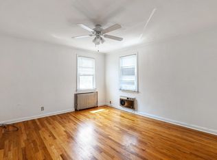 8031 192nd St, Hollis, NY 11423