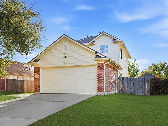 3rd image of 9519 Maple Green Ln