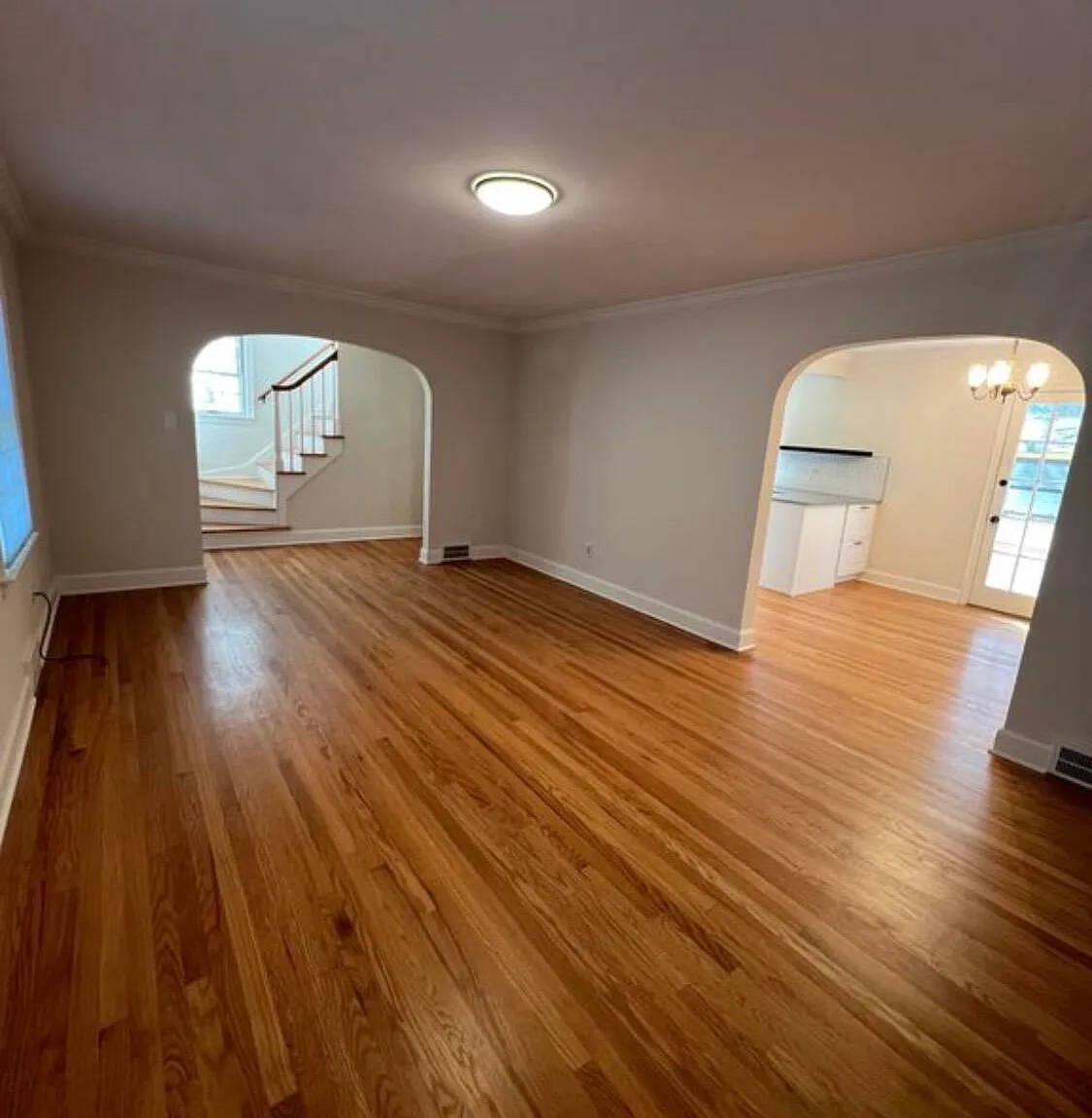 3 bed, 1.5 bath, 1812 sqft, $3,800 — Photo 4