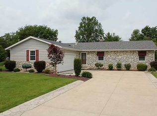 1751 Iroquois Ct, Defiance, OH