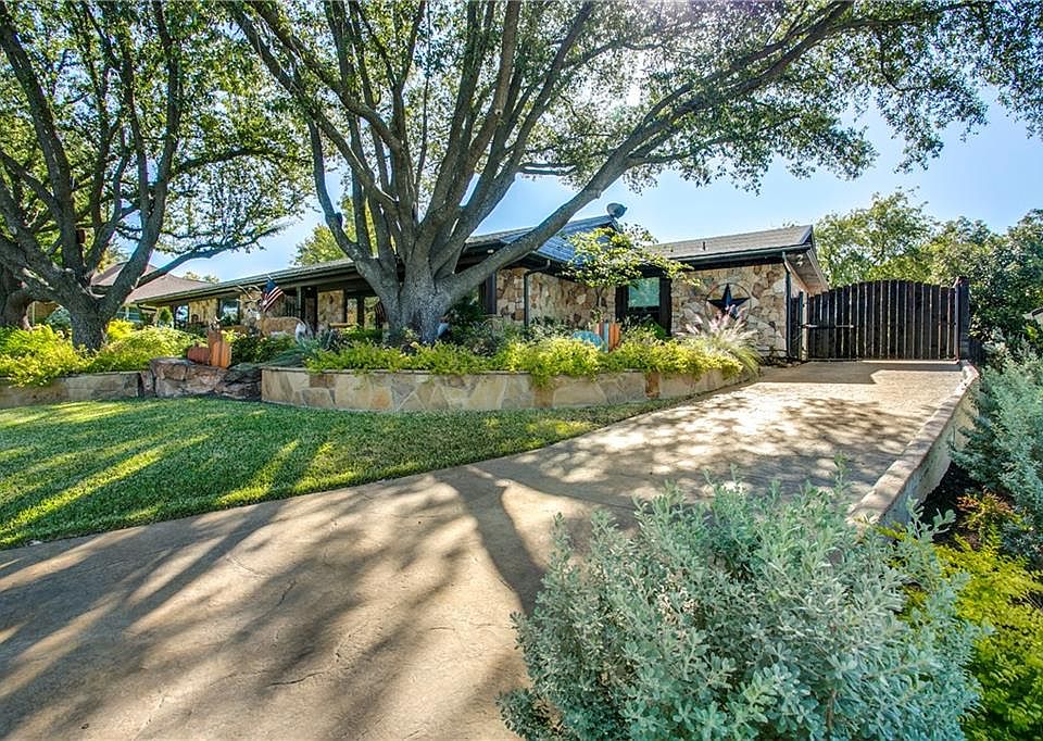 1st image of 7765 Skylake Dr