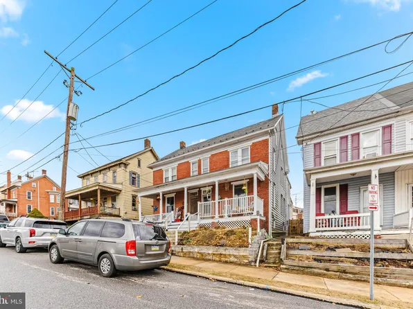 26 S Charles St, Red Lion, PA 17356