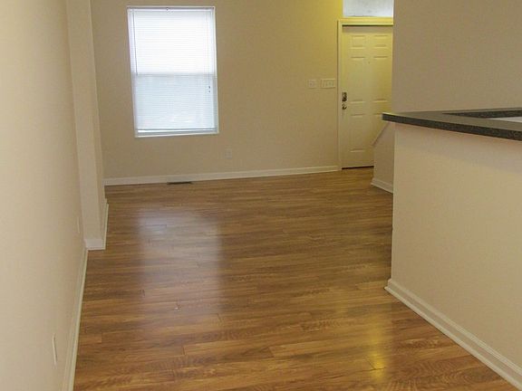 5th image of 411-415 Chittenden Ave #413