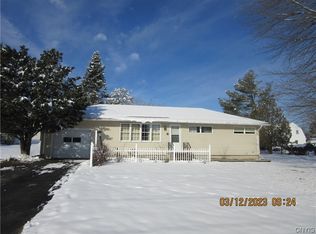 8367 Forest Ln, Rome, NY 13440