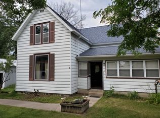 196 County Rd, Oxford, WI 53952