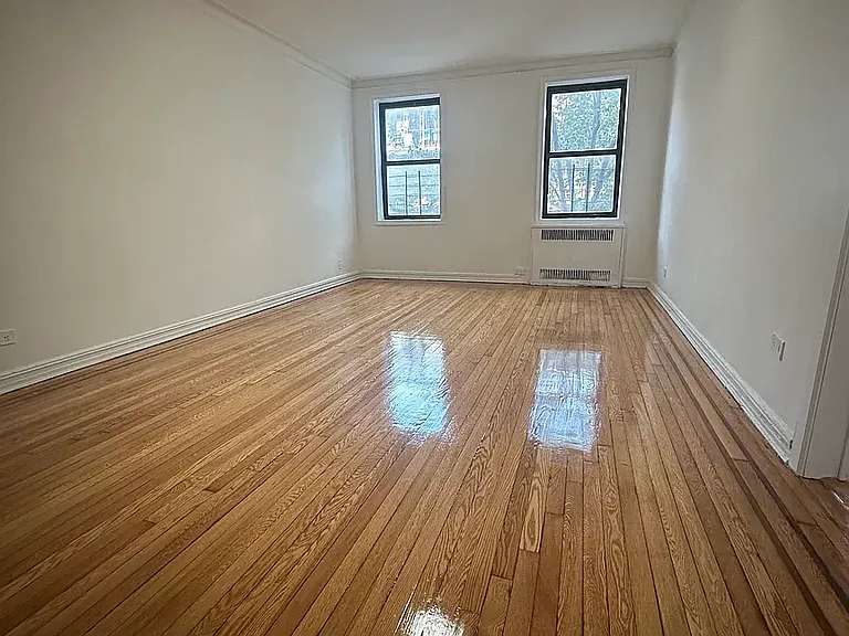 505 E 178th St #4B — Photo 1