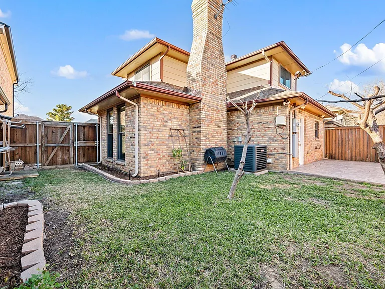 1110 Carrington Ct — Photo 24