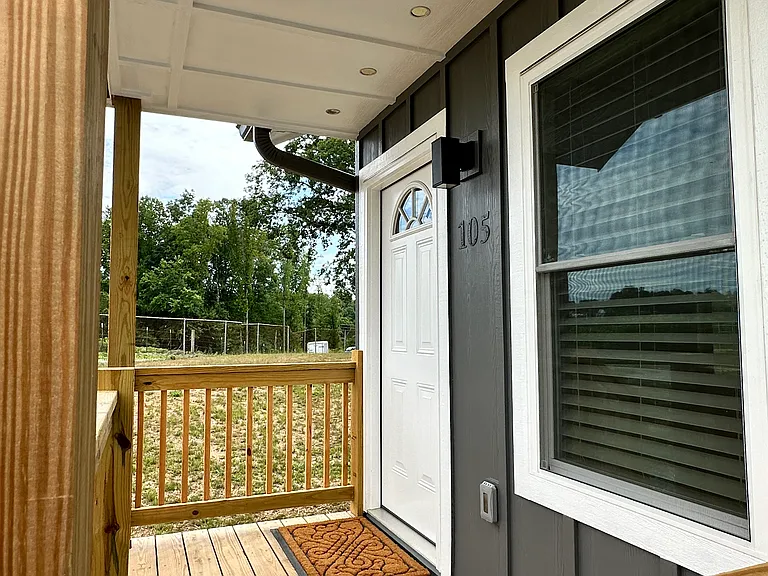 105 Leslies Home Dr — Photo 8