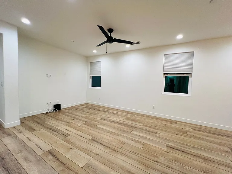 4366 Redrock Dr — Photo 29