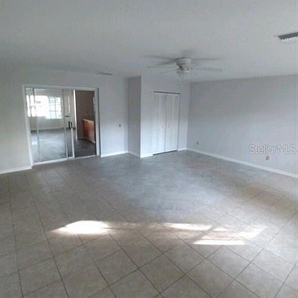 3rd image of 420 Avenue H SE