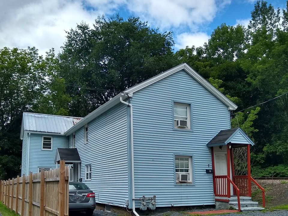 1st image of 7 Lincoln Ave