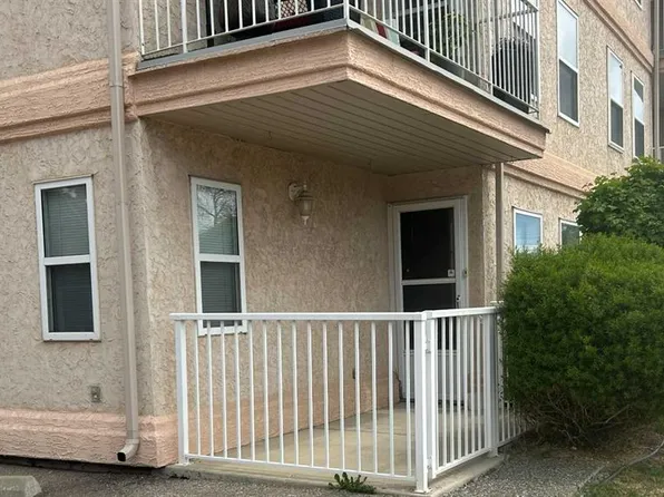5026 S 49th St #102, Olds, AB T4H 1V7