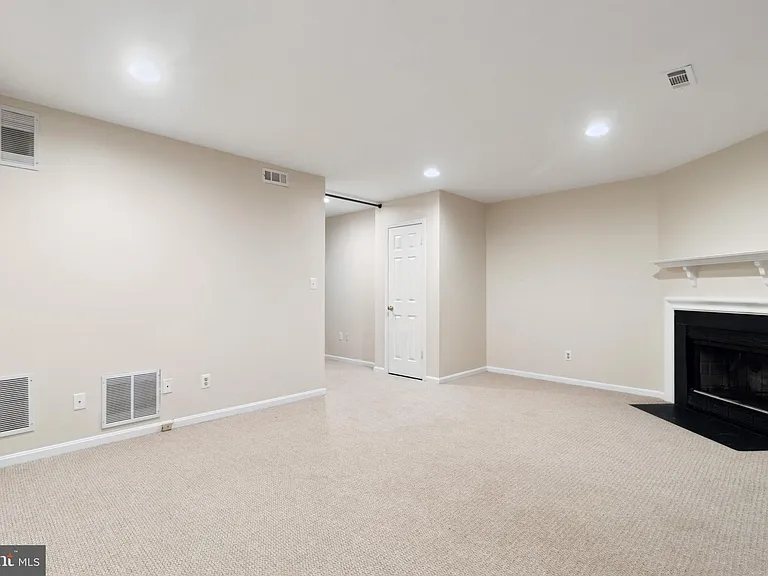 524 Kinsale Rd — Photo 18