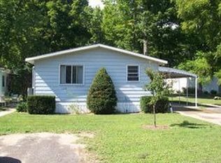 715 Golfview Cir, Elk Rapids, MI 49629