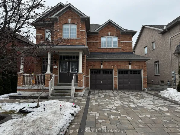 35 Cosford St, Aurora, ON L4G 0J5