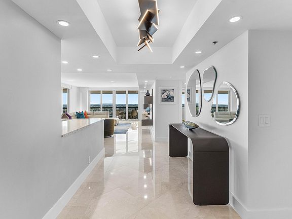 4th image of 901 E Camino Real #15d