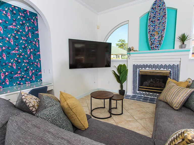 7591 N Shores Dr — Photo 7