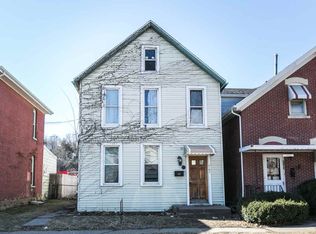 2163 Jackson St, Dubuque, IA 52001