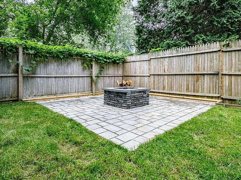 169 Holm Ave — Photo 32