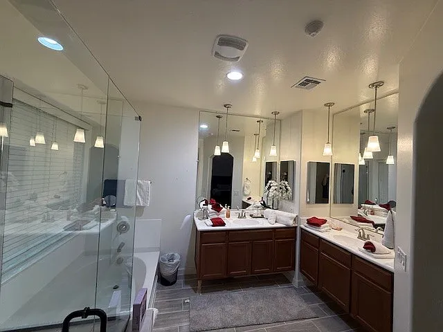9333 W Oregon Ave — Photo 6