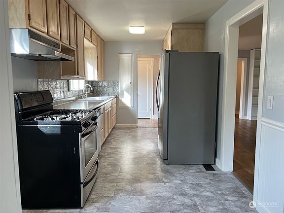 5th image of 712 Turner Avenue