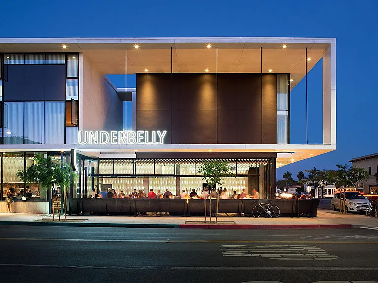 Plenty of excellent choices for food nearby!