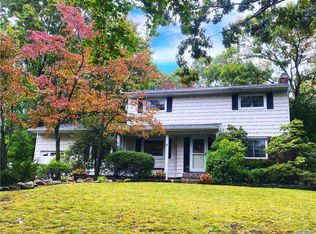 5 Bethany Dr, Commack, NY 11725