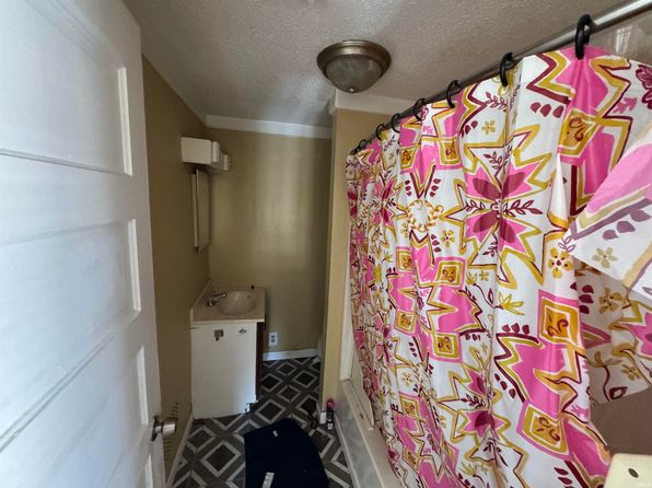 fort-wayne-indiana-73109611 picture