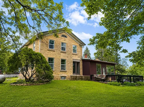14435 W Campbell Rd, Durand, IL 61024
