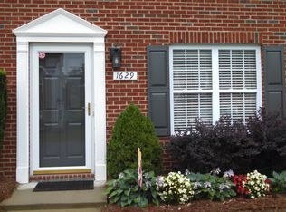 1629 Olivers Crossing Cir, Winston Salem, NC 27127